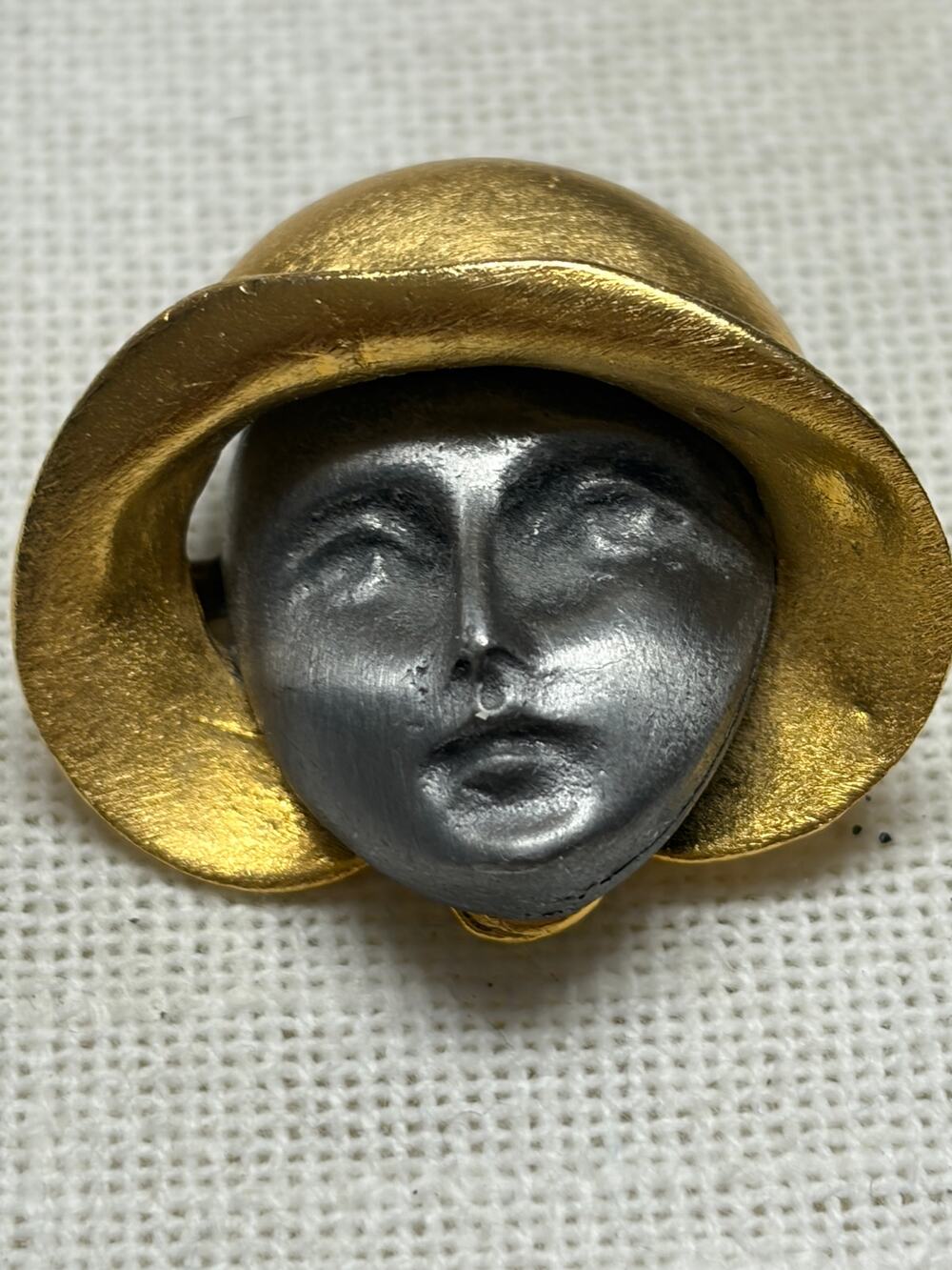 Ultra Craft Vintage Figural Face Brooch Gold Tone Hat Mask Pin